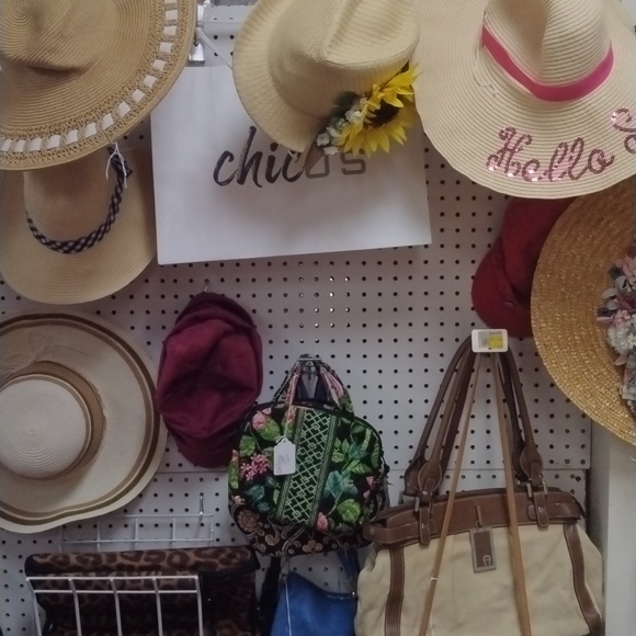 Top Rated Seller  Averaged 4.7 rating out of 5 On 3,000 + sales.Posh Ambassador - Picture 10 of 16